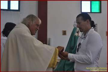 Cazadores procesiona a sus patronos (Foto TF)