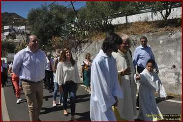Cazadores procesiona a sus patronos (Foto TF)