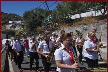 Cazadores procesiona a sus patronos (Foto TF)