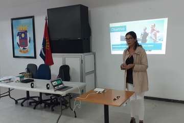 Taller sobre la igualdad en el deporte en la sede de la UD Telde (Foto TA)
