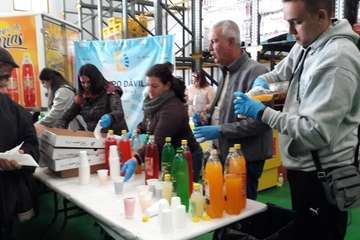 Visita a la fábrica de refrescos Nik y al museo etnográfico de Antonio El virula (Foto TA)