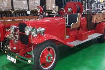 Visita a la fábrica de refrescos Nik y al museo etnográfico de Antonio El virula (Foto TA)