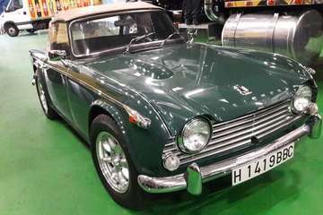 Visita a la fábrica de refrescos Nik y al museo etnográfico de Antonio El virula (Foto TA)