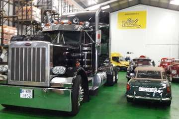 Visita a la fábrica de refrescos Nik y al museo etnográfico de Antonio El virula (Foto TA)