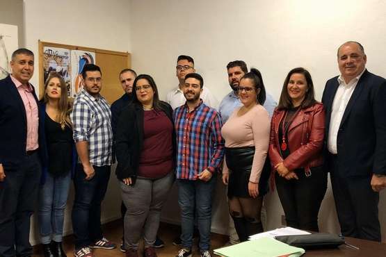 La presentación del colectivo juvenil tuvo lugar anoche en la Casa Condal de San Juan  (Foto TA)