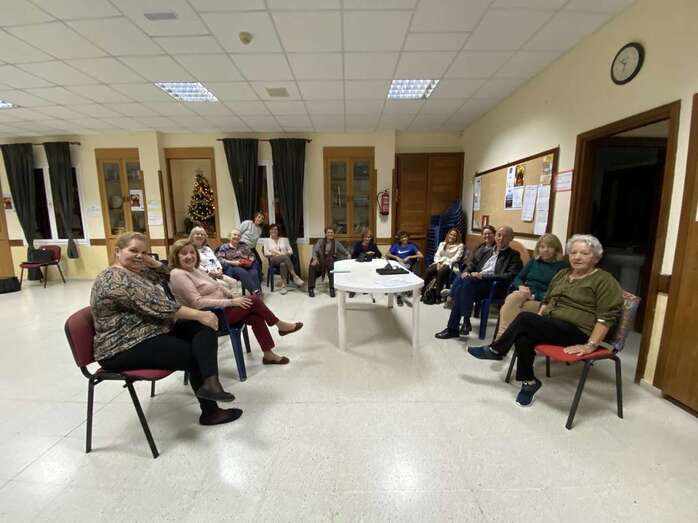 Grupo de integrantes del colectivo vecinal Las Olas (Foto TA)