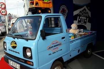 Iniciativa solidaria de recogida de juguetes nuevos de Car Home Services (Foto TA)