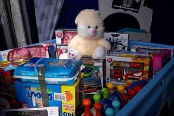 Iniciativa solidaria de recogida de juguetes nuevos de Car Home Services (Foto TA)