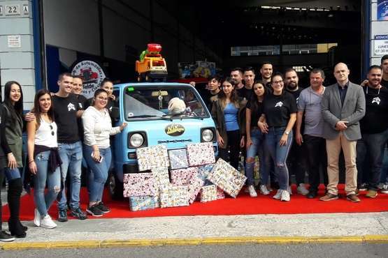 Iniciativa solidaria de recogida de juguetes nuevos de Car Home Services (Foto TA)
