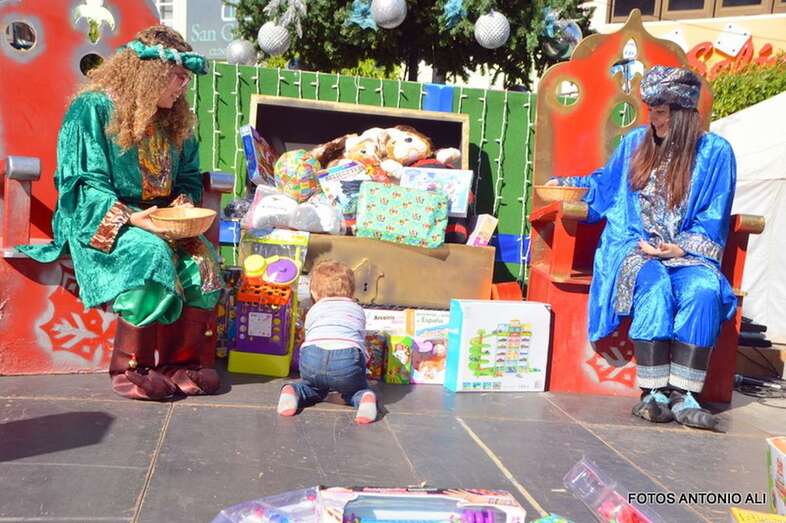 Imagen de archivo de una recogida de juguetes en Los Llanos (Foto TA)