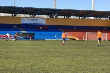La Liga de Veteranos se vuelca con la campaña 'Ningún niño sin juguete' (Foto TA)
