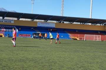 La Liga de Veteranos se vuelca con la campaña 'Ningún niño sin juguete' (Foto TA)