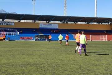 La Liga de Veteranos se vuelca con la campaña 'Ningún niño sin juguete' (Foto TA)
