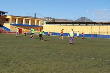 La Liga de Veteranos se vuelca con la campaña 'Ningún niño sin juguete' (Foto TA)