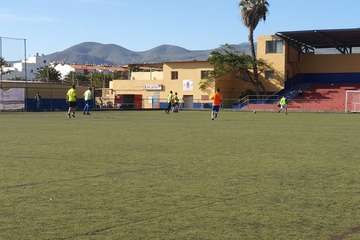 La Liga de Veteranos se vuelca con la campaña 'Ningún niño sin juguete' (Foto TA)