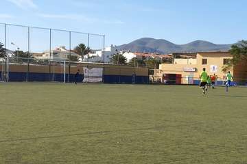 La Liga de Veteranos se vuelca con la campaña 'Ningún niño sin juguete' (Foto TA)