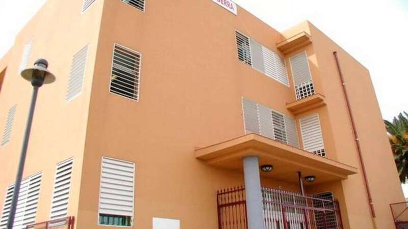 Fachada del IES Profesor Juan Pulido Castro (Foto TA)