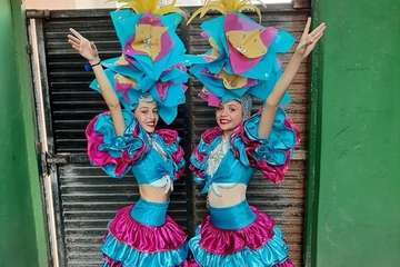 La comparsa Los Diamantes arropa al Rocasa (Foto TA)