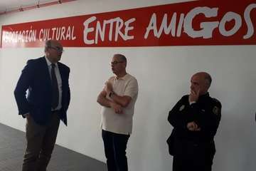 Visita del nuevo delegado del Gobierno en Canarias a las instalaciones de Entre Amigos en el Valle de Jinámar (Foto TA)
