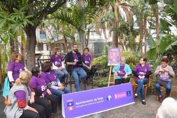 Presentación del programa de actos del Día Internacional de las Mujeres en Telde (Foto TA y FJS)