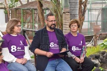 Presentación del programa de actos del Día Internacional de las Mujeres en Telde (Foto TA y FJS)