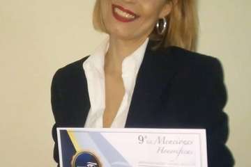 Raquel Martín y David Hatchuell, reconocidos por un colectivo de mujeres (Foto TA)