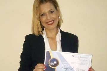 Raquel Martín y David Hatchuell, reconocidos por un colectivo de mujeres (Foto TA)