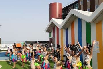 Los Diamantes llena de ritmo carnavalero el Materno Infantil (Foto TA)