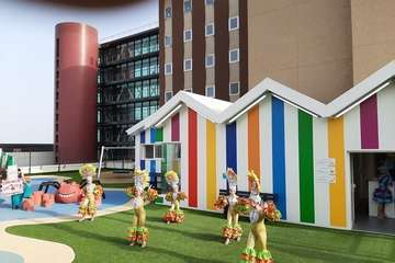 Los Diamantes llena de ritmo carnavalero el Materno Infantil (Foto TA)