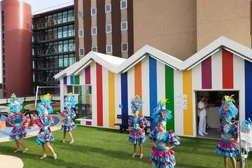 Los Diamantes llena de ritmo carnavalero el Materno Infantil (Foto TA)