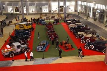 Telde exhibe sus coches clásicos en Alisios (Foto TA)