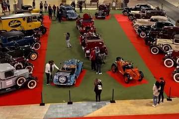 Telde exhibe sus coches clásicos en Alisios (Foto TA)