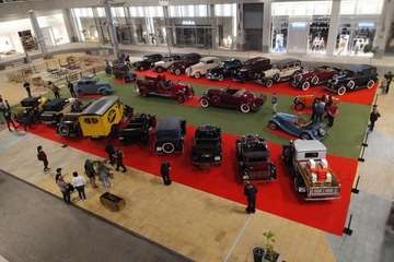 Telde exhibe sus coches clásicos en Alisios (Foto TA)