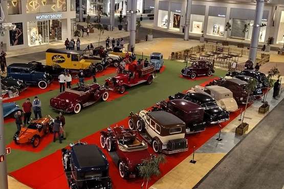 Telde exhibe sus coches clásicos en Alisios (Foto TA)