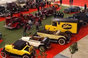 Telde exhibe sus coches clásicos en Alisios (Foto TA)