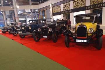 Telde exhibe sus coches clásicos en Alisios (Foto TA)