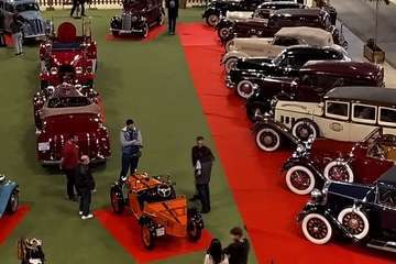 Telde exhibe sus coches clásicos en Alisios (Foto TA)