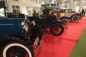 Telde exhibe sus coches clásicos en Alisios (Foto TA)