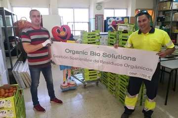 La Asociación Ya Era Hora destina sus fondos a la adquisición de vales de comida para las familias sin recursos (Foto TA)