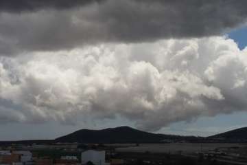 Tarde lluviosa en Telde (Foto Jesús Ruiz Mesa)
