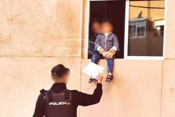 Clavellinas se vuelca con la Policía Nacional (Foto TA)