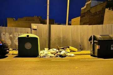 Basura acumulada en diferentes puntos de Telde (Foto TA)