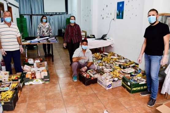 Eben Ezer amplía en Telde el reparto de alimentos para atender una demanda de 400 familias (Foto Arcadio Suárez/C7)