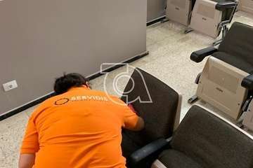 La sociedad cultural El Tabaibal desinfecta sus instalaciones de cara a su reapertura (Foto TA)