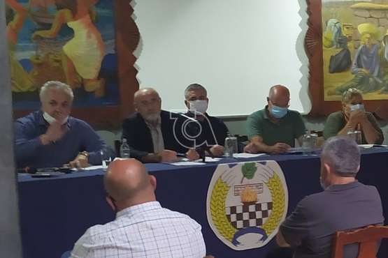 Asamblea general de socios de El Casino celebrada este lunes (Foto TA)