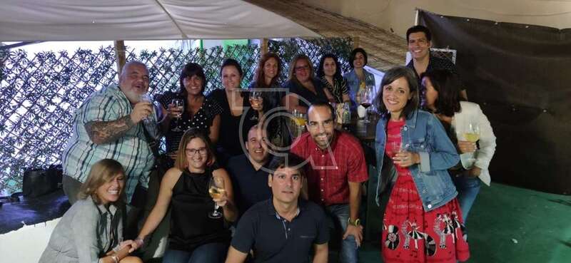 El grupo de amigos que se vieron este sábado en una fiesta en Telde (Foto TA)