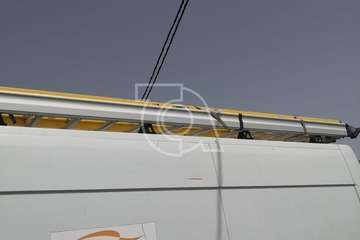 Tres nuevos puntos de luz colman de alegría a Lomo Rayo Bajo, tras el asfaltado del camino (Foto TA)