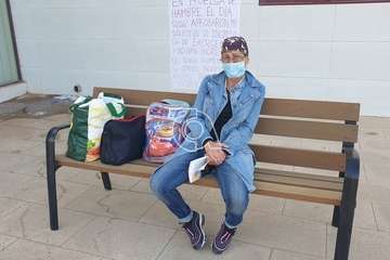 Una vecina de El Goro inicia una huelga de hambre en El Cubillo para reclamar el abono del Ingreso Canario de Emergencia (Foto TA)