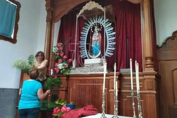 Repique de campanas, misa de romeros y ofrenda a la Virgen de las Nieves/TA y Francisco Javier Santana.