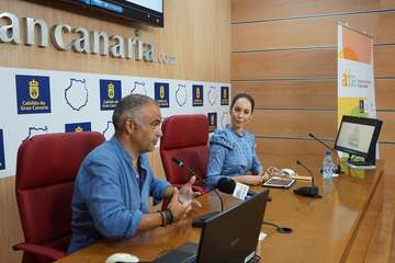 El Cabildo y la Escuela de Verseadores de Gran Canaria presentan los 21 vídeos grabados con niños en todos los municipios de la isla/Acfi Press.